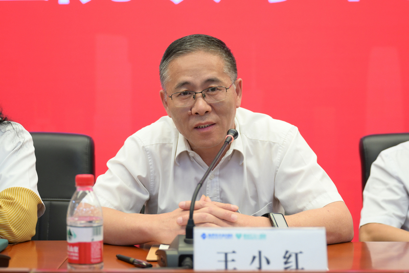 王小红.jpg